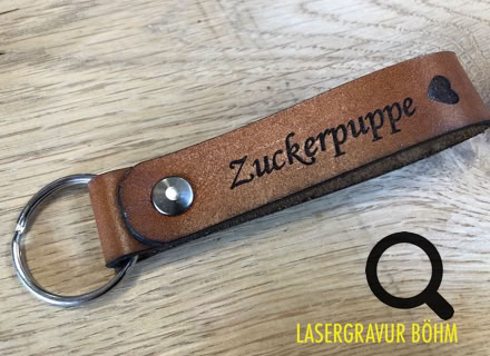 Laser Gravur Böhm in Bonn - Geschenkideen mit Gravuren auf Holz, Glas, Leder, Metall, Acryl Plexiglas , Armbänder, Papier, Anhänger, Schilder ... für Privat und Geschäftskunden und  Firmen. Kunden kommen aus Bonn, Köln, Siebengebirge, Frechen, und ganz NRW, Deutschland, Schweiz und der Welt